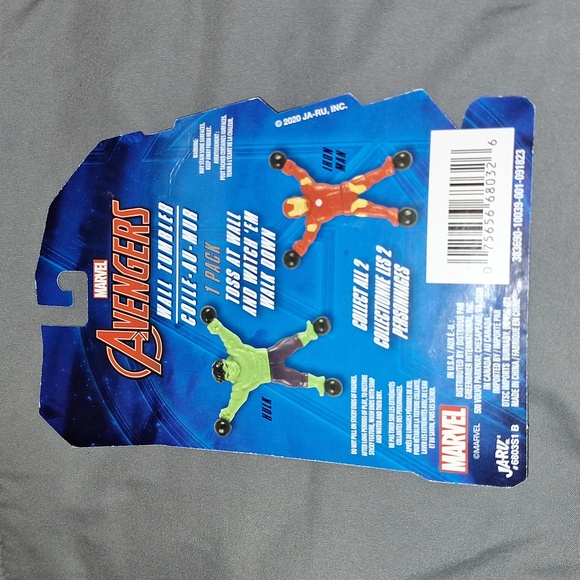 Marvel Avengers Incredible Hulk Wall Tumbler - Picture 3 of 4